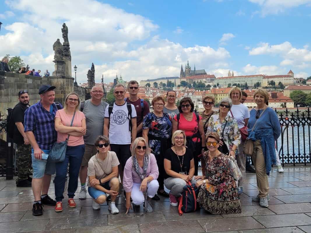 Grupa podczas wycieczki z Agnieszką po Pradze
