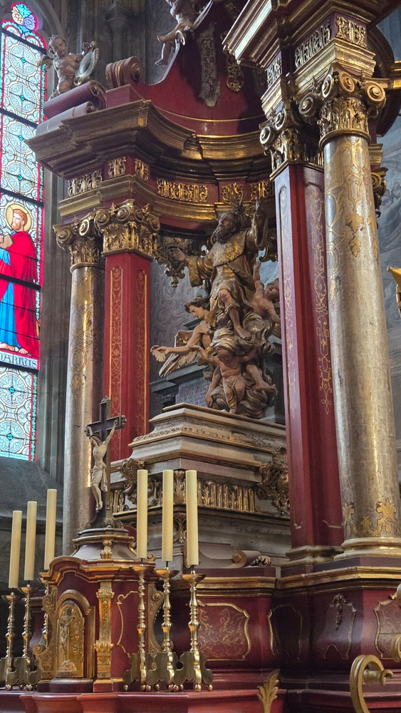 Kaplica św. Zygmunta w katedrze św. Wita - ołtarz